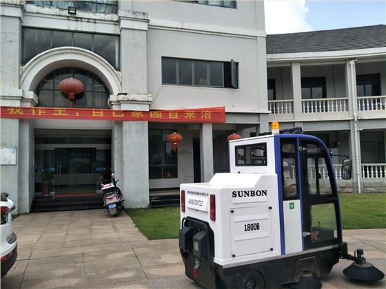 恒行6电动扫地车绍兴物业 应用