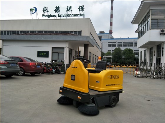 恒行6电动扫地车