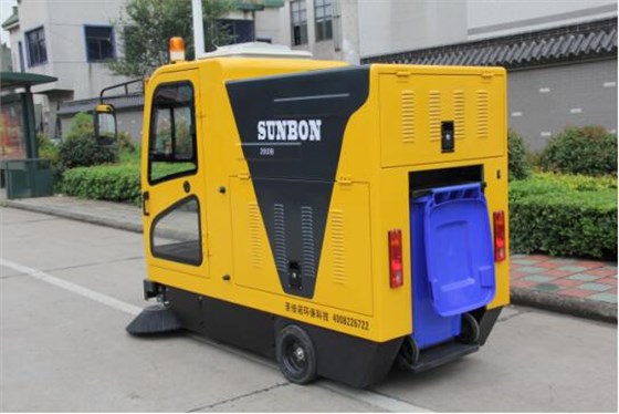 恒行6电动扫地车2000B型