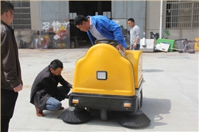 工厂扫地机在冬季如何保养? 工厂扫地机在冬季如何保养?