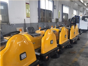 小型扫地为您解放清洁手工化 小型扫地为您解放清洁手工化