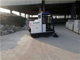 全封闭扫地车在建材厂的应用 全封闭扫地车在建材厂的应用