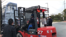 2000A型电动扫地机顺利交付招商局重工广东公司