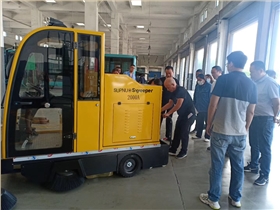 东莞公交公司再次采购恒行62000A型电动扫地车