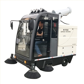 电动吸尘清扫车