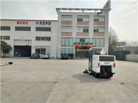 公路电动扫地车是环卫部门的“重要成员”！