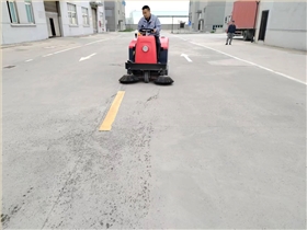 提升城市清洁效率，揭秘清扫车的全貌与应用