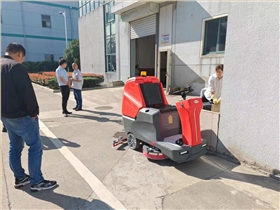  在现代的工业环境中，工厂洗地机的作用不可小觑