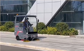 电动小型扫地车