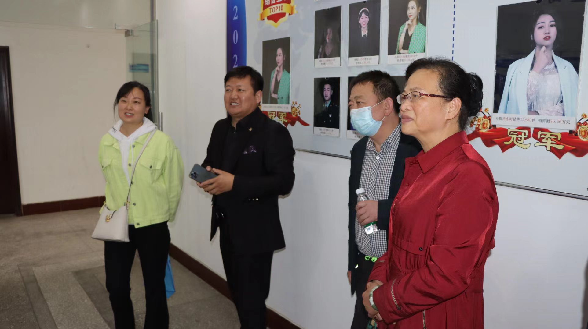 参观风暴娱乐总部