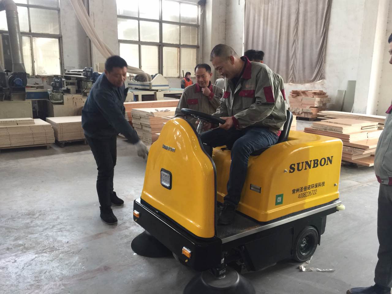 恒行6小型电动清扫车