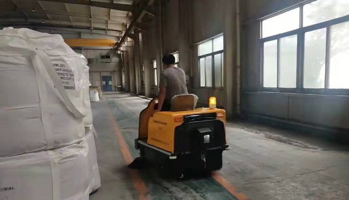 恒行6小型电动扫地车进驻中石油集团天津子公司 恒行6小型电动扫地车进驻中石油集团天津子公司
