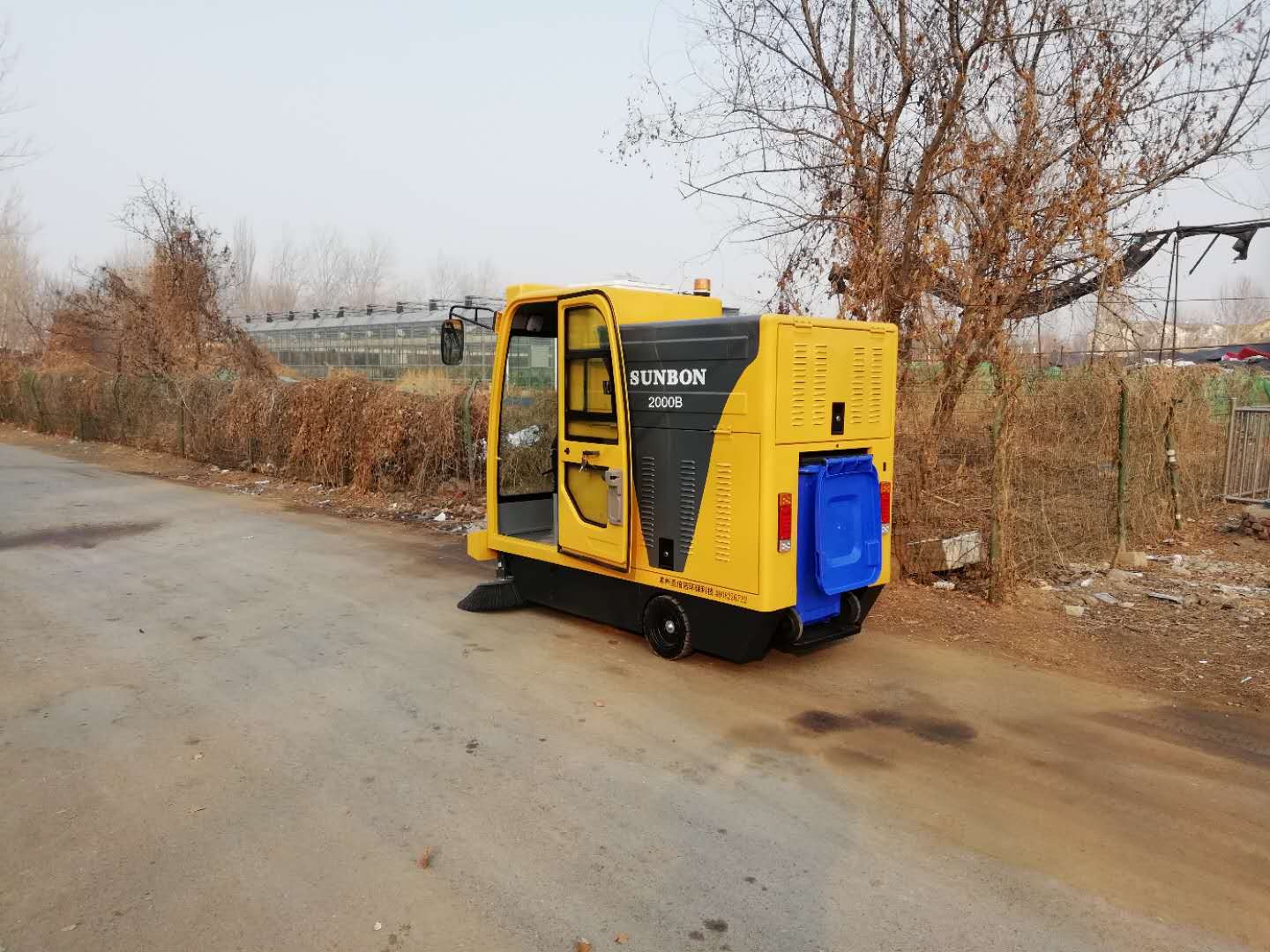 驾驶式电动扫地车 驾驶式电动扫地车