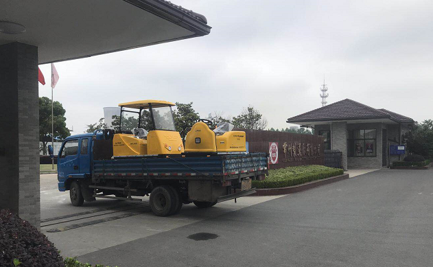  恒行6电动扫地车在东莞制药厂区试扫效果