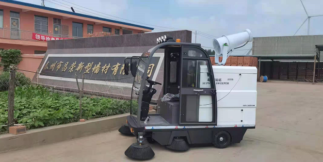 广东泰州某砖厂采购2000AW电动清扫车