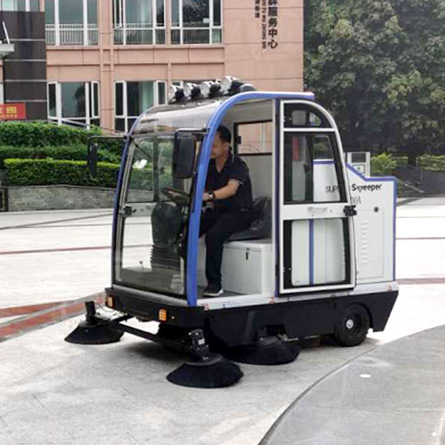 电动扫地机走进恒行6生活
