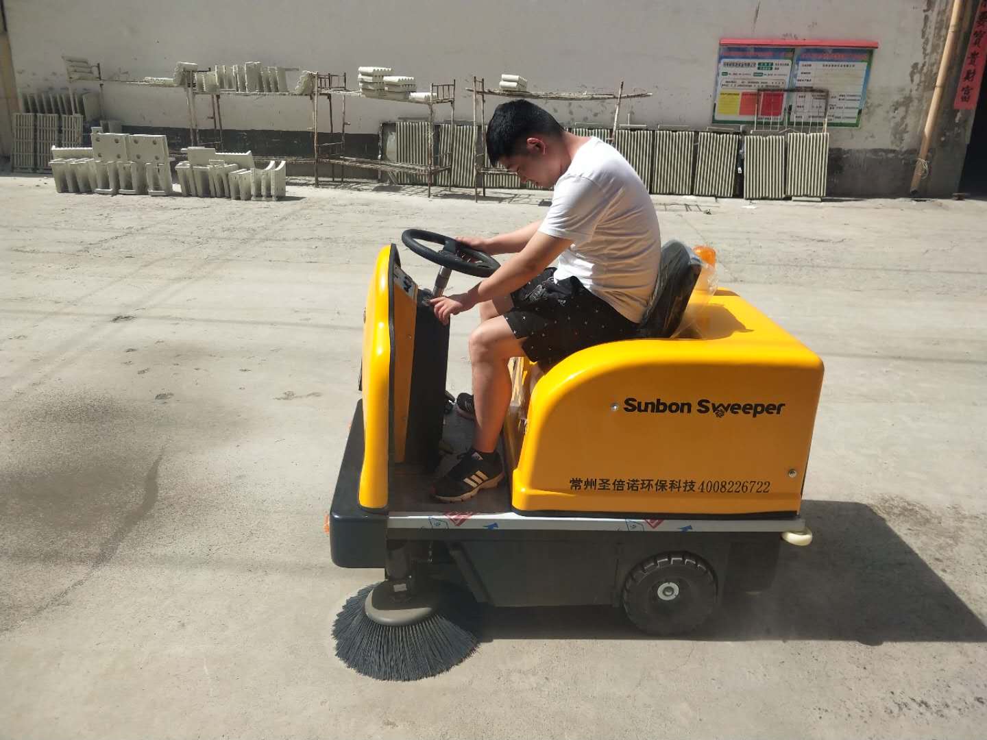 工厂道路清扫车是如何在恒行6的市场上 流行起来的呢？