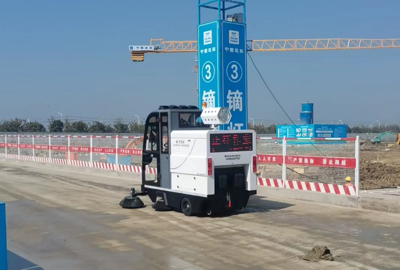 路面清扫车工地