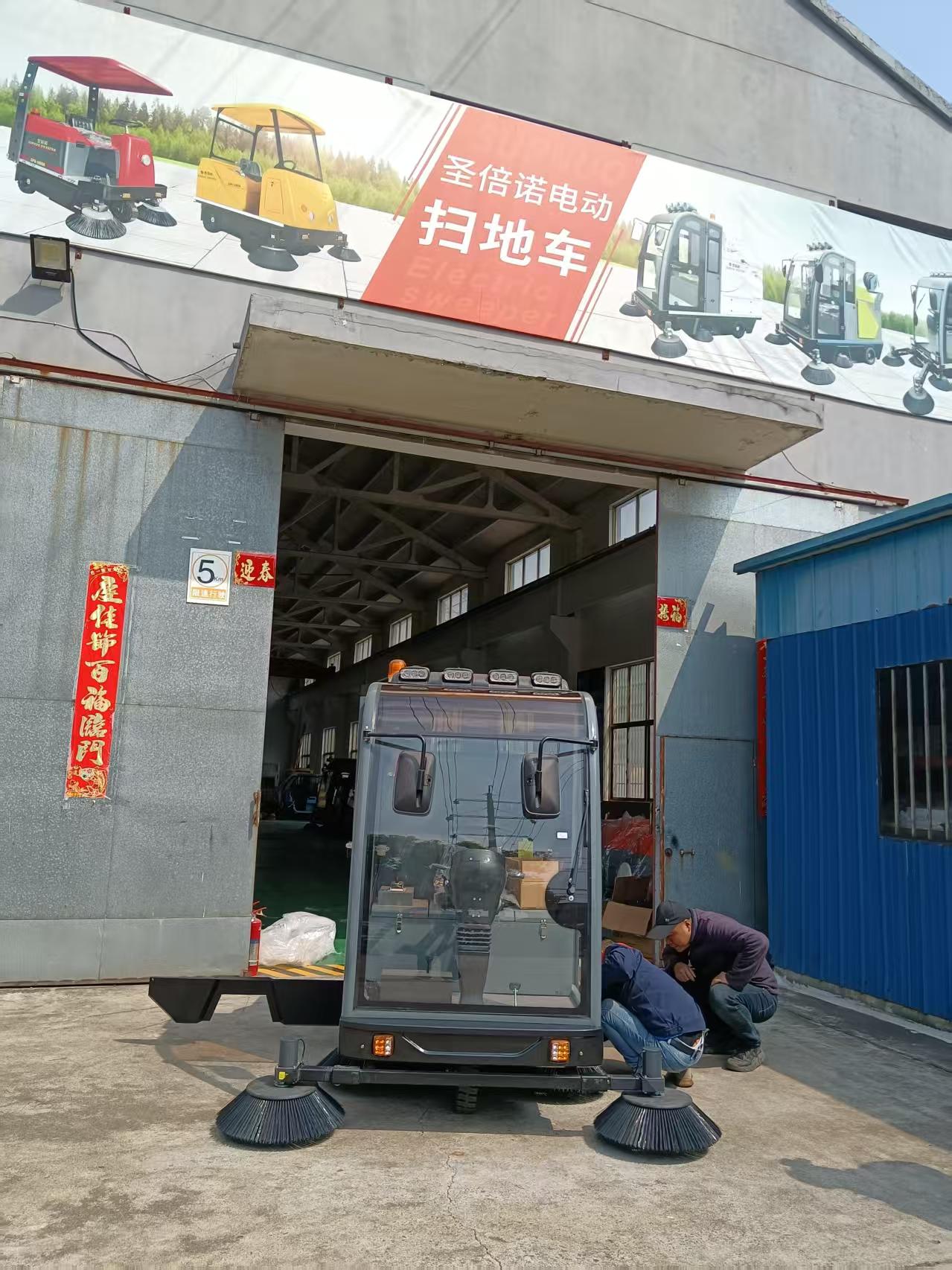 电动扫地车推动工厂清洁效率与环保水平双提升