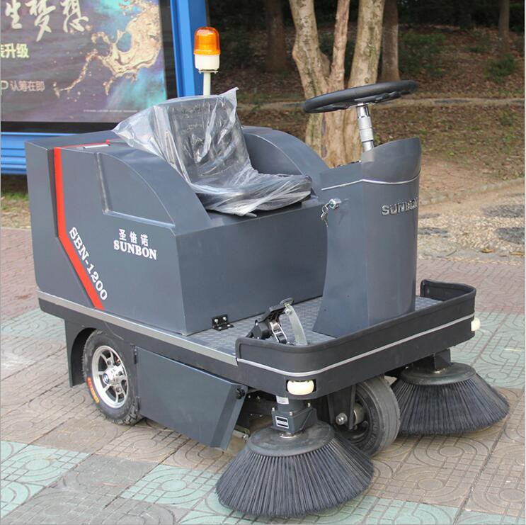 恒行6小型扫地车厂家1200A